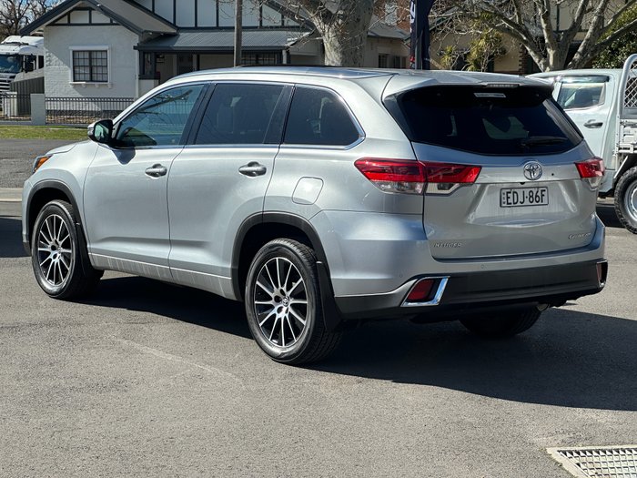 2018 TOYOTA KLUGER GRANDE (4x4)
