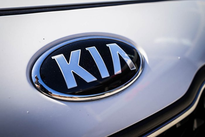2018 KIA SPORTAGE Si PREMIUM (FWD)