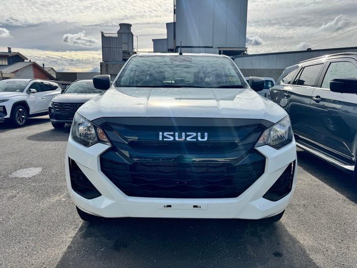 2026 ISUZU D-MAX SX
