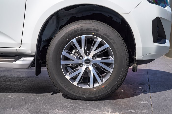 2024 Isuzu D-MAX LS-U