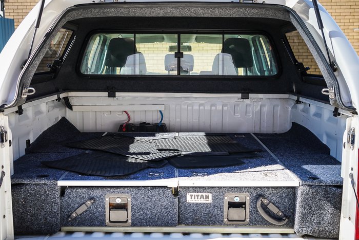 2013 VOLKSWAGEN AMAROK