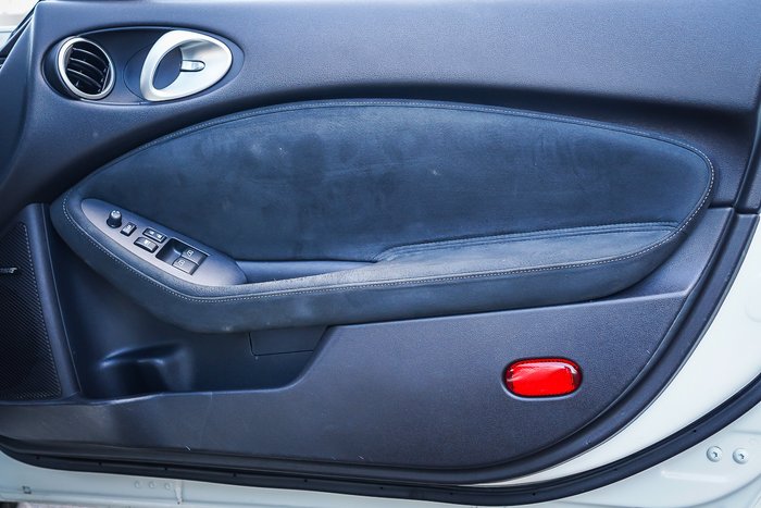 2018 NISSAN 370Z