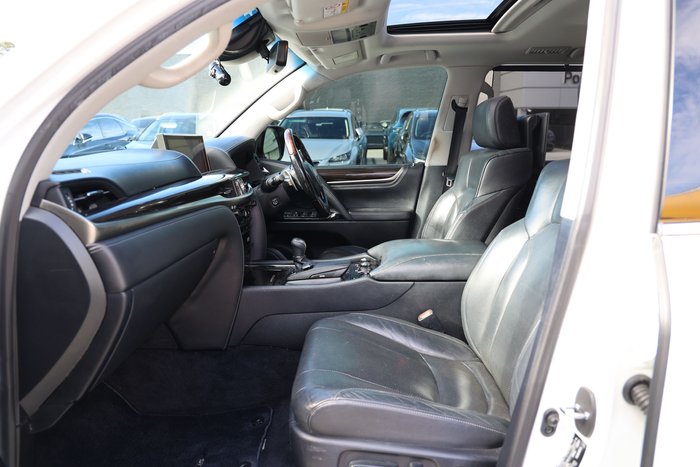 2016 Lexus LX570 LX570 5.7 L Petrol Automatic Wagon 5449570 001