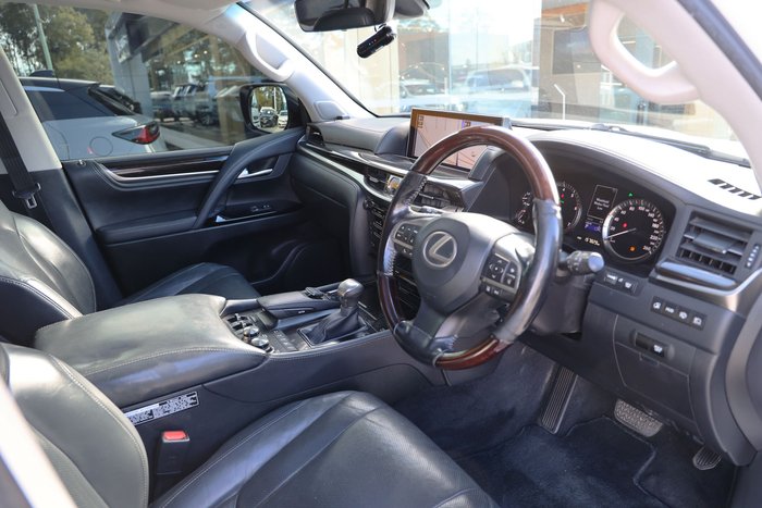 2016 Lexus LX570 LX570 5.7 L Petrol Automatic Wagon 5449570 001
