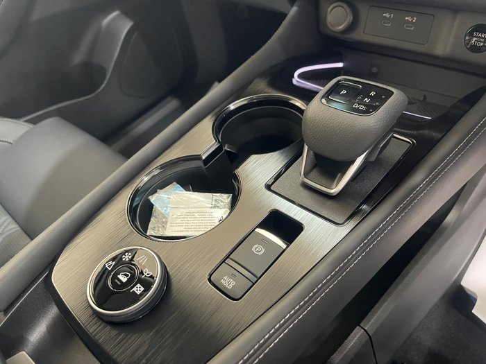 2025 NISSAN T33 TI-L