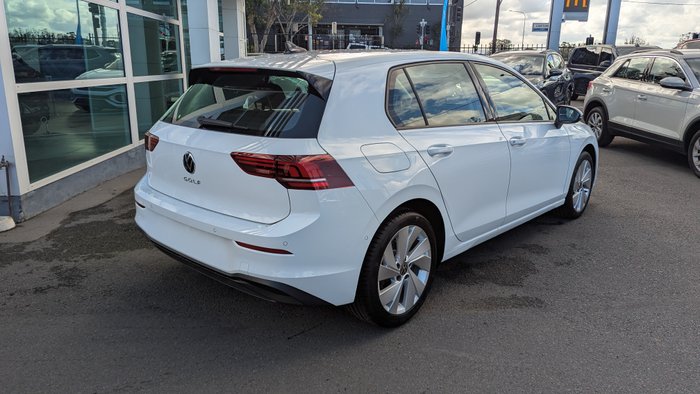 2025 VOLKSWAGEN Golf LIFE