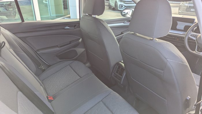 2025 VOLKSWAGEN Golf LIFE