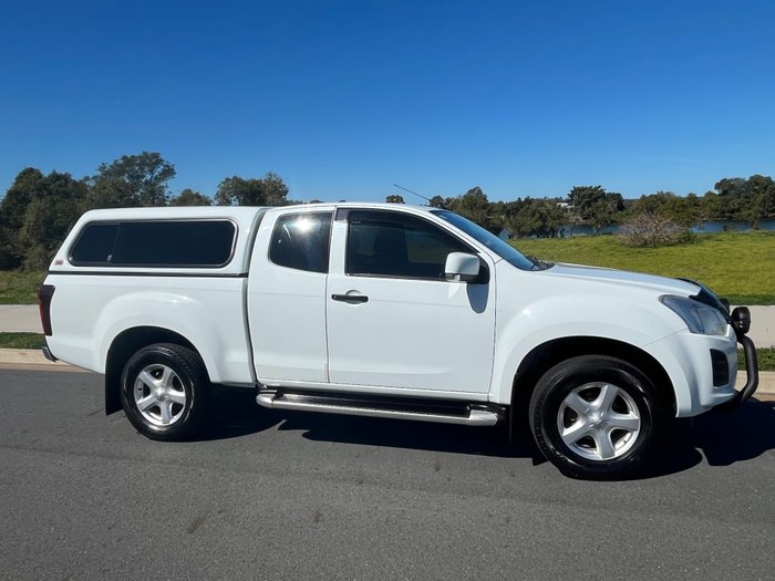 2017 ISUZU