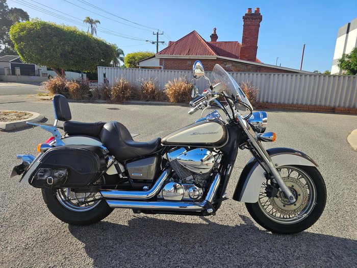 2009 Honda  VT750C Silver