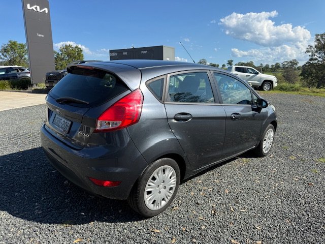 2014 FORD Fiesta Ambiente