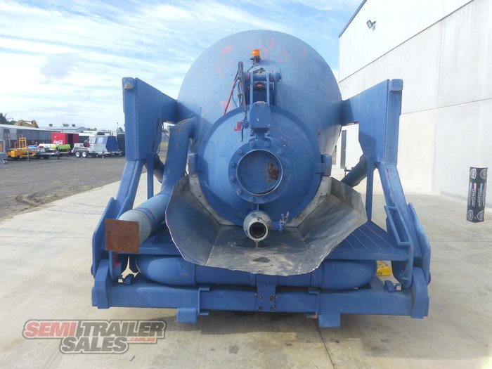2010 CIMC Vacuum Tank