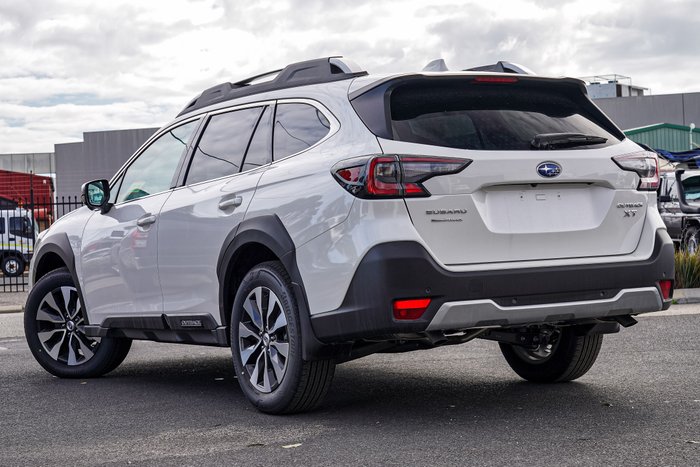 2025 Subaru Outback AWD Touring XT