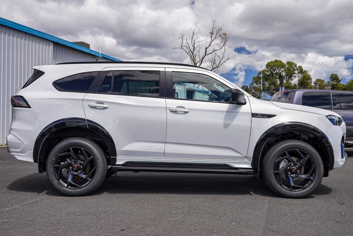 2026 Isuzu MU-X X-TERRAIN