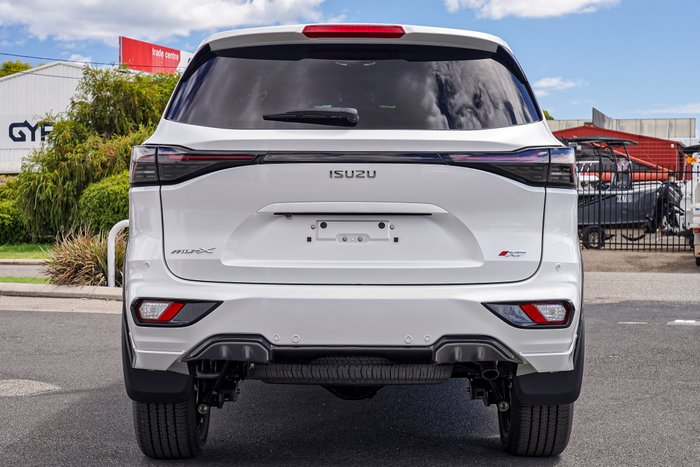 2026 Isuzu MU-X X-TERRAIN