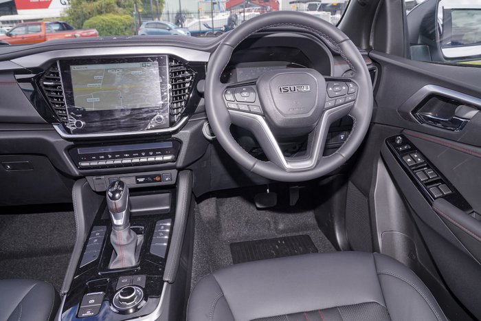 2026 Isuzu MU-X X-TERRAIN