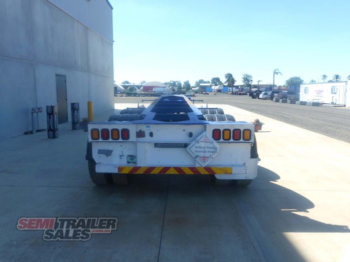 2005 Barker 40FT Skel