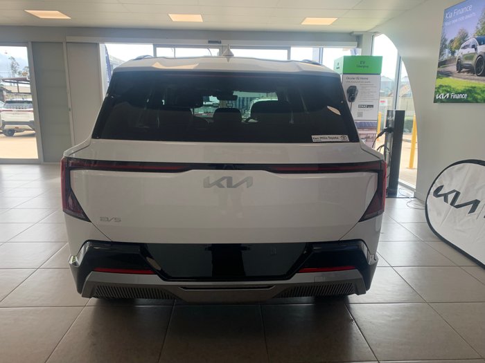 2026 Kia EV5 MY26 Kia EV5 OVC EARTH AWD LR BLACK INT (M2W5YGZ7ZKK275)