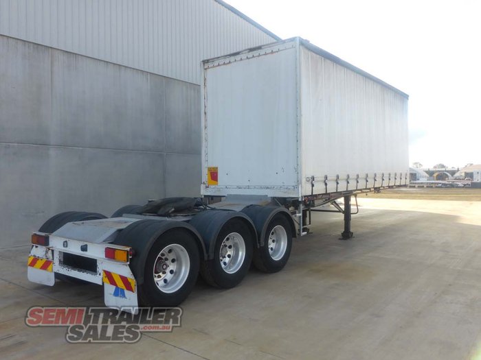 2001 Maxitrans 12 Pallet Curtainsider A Trailer