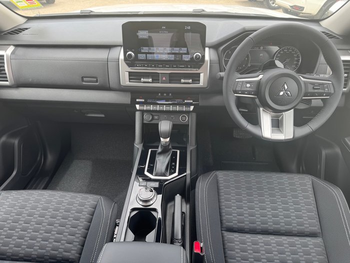 2025 MITSUBISHI Triton GLS