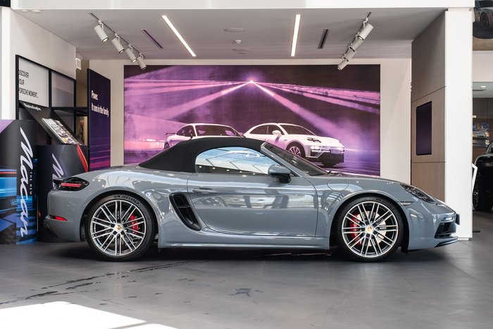 2024 Porsche 718 Boxster GTS 4.0