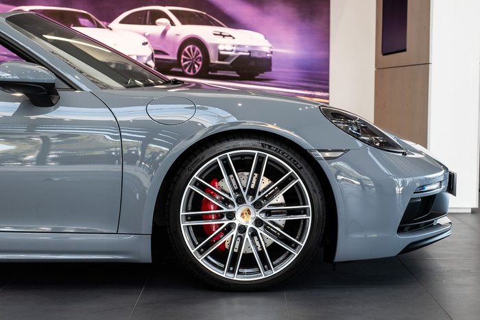 2024 Porsche 718 Boxster GTS 4.0