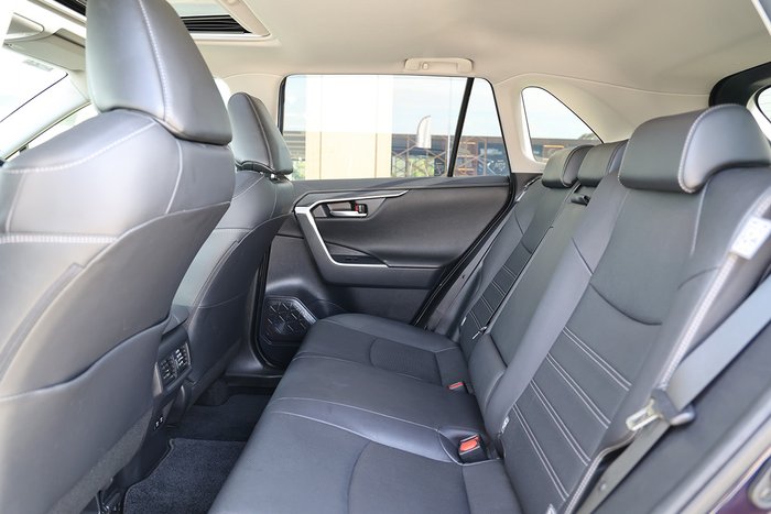 2021 TOYOTA RAV4 CRUISER (2WD) HYBRID
