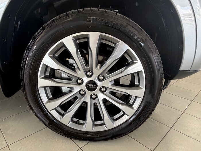 2025 Ford Everest Platinum