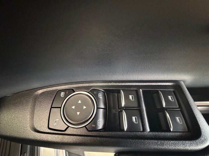 2025 Ford Everest Platinum