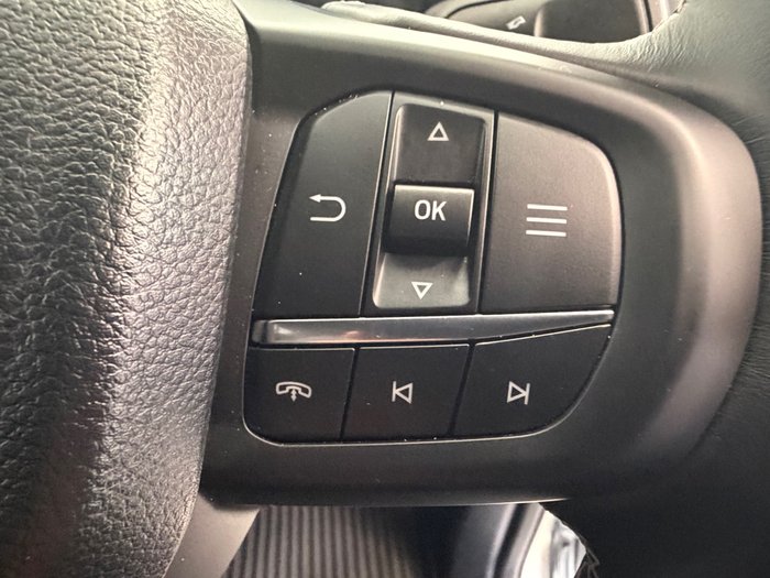 2025 Ford Everest Platinum