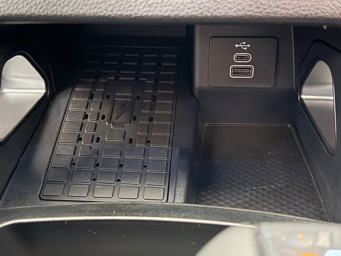 2025 Ford Everest Platinum