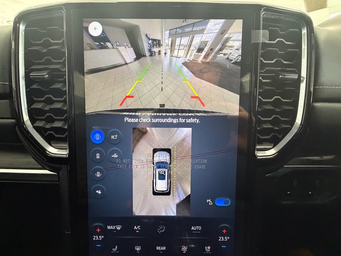 2025 Ford Everest Platinum