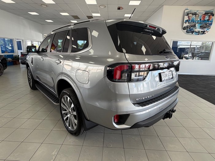 2025 Ford Everest Platinum