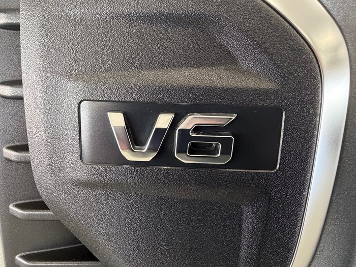 2025 Ford Everest Platinum