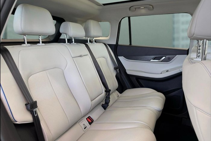 2026 Jaecoo J5 EV Summit