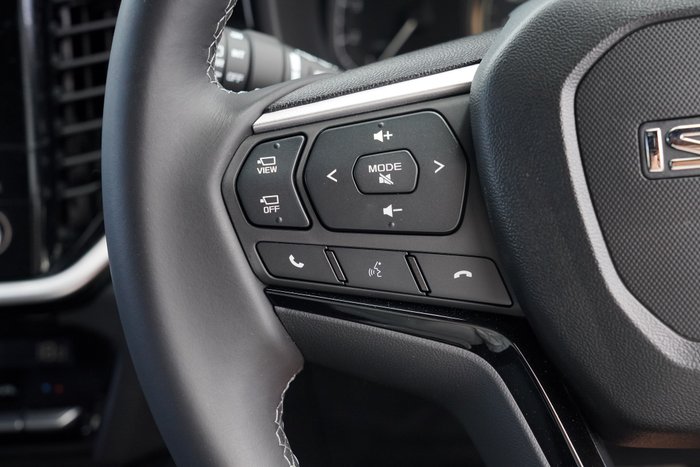 2025 Isuzu MU-X LS-T