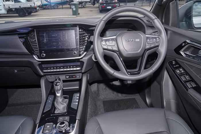 2025 Isuzu MU-X LS-T