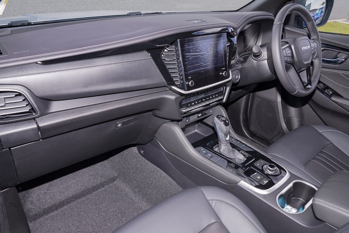 2025 Isuzu MU-X LS-T