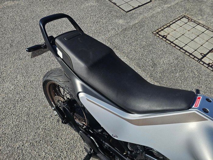 2021 Husqvarna  401 Vitpilen Silver