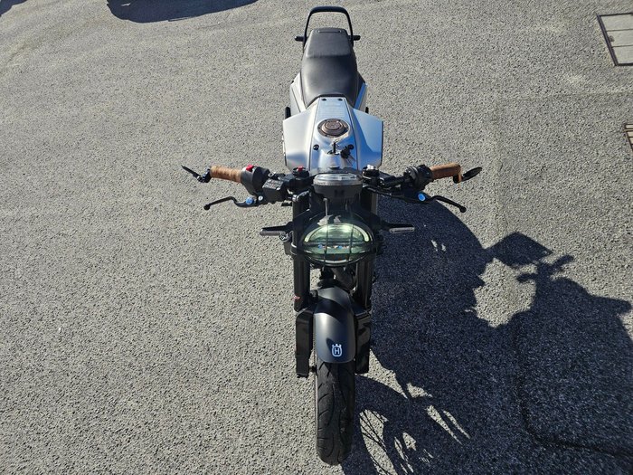 2021 Husqvarna  401 Vitpilen Silver