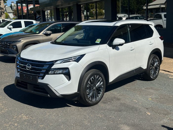 2025 NISSAN XTRAIL TI