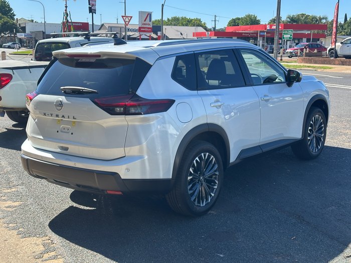 2025 NISSAN XTRAIL TI