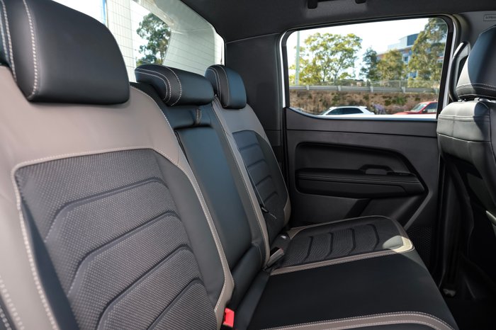 2025 Volkswagen Amarok