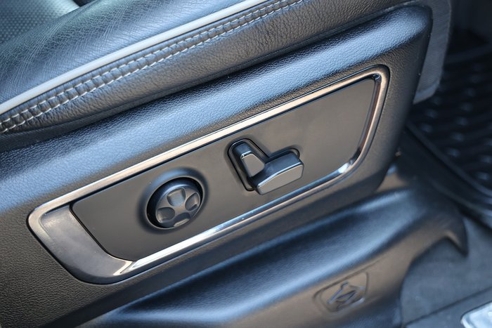 2022 RAM 1500 Limited RamBox