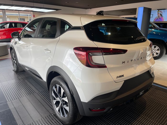 2025 MITSUBISHI ASX LS