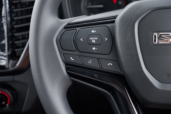 2026 Isuzu D-MAX X-RIDER