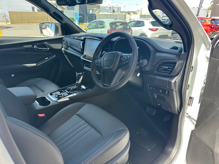 2025 Isuzu MU-X MY25.5 Isuzu MU-X 4X4 LST 3.0 L Automatic (UJOR506D)