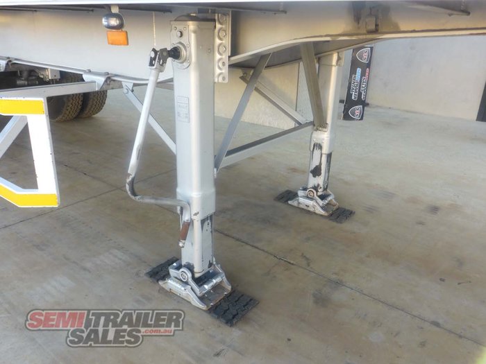 2015 Vawdrey 16 Pallet Pantech