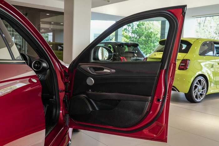 2025 Alfa Romeo Giulia Quadrifoglio