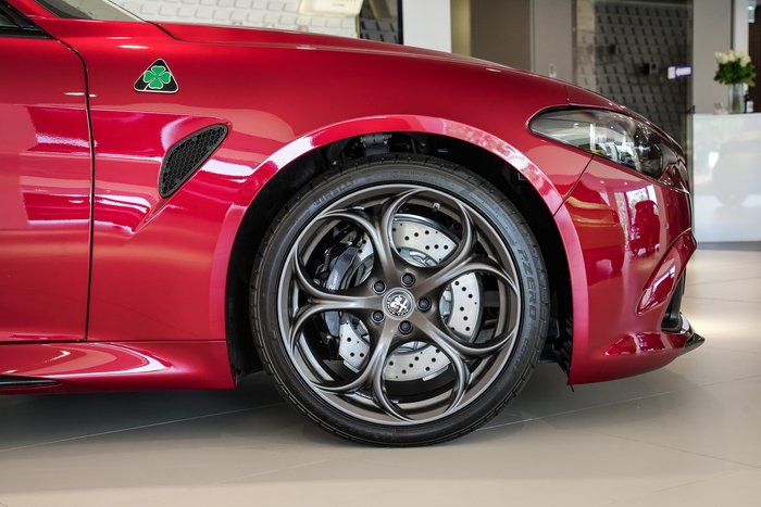 2025 Alfa Romeo Giulia Quadrifoglio