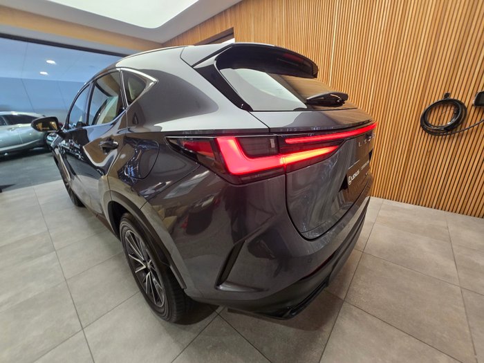2025 Lexus NX350H Luxury AWD